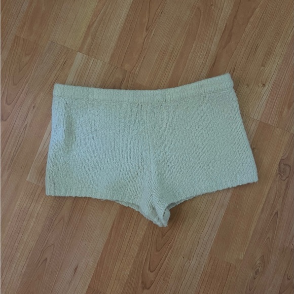 Victoria’s Secret Lounge Wear Shorts - Picture 1 of 5